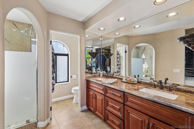 2070 Illion, San Diego, CA 92110