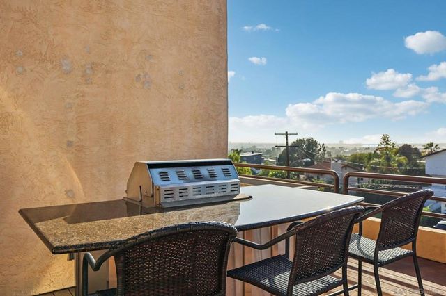 2070 Illion, San Diego, CA 92110