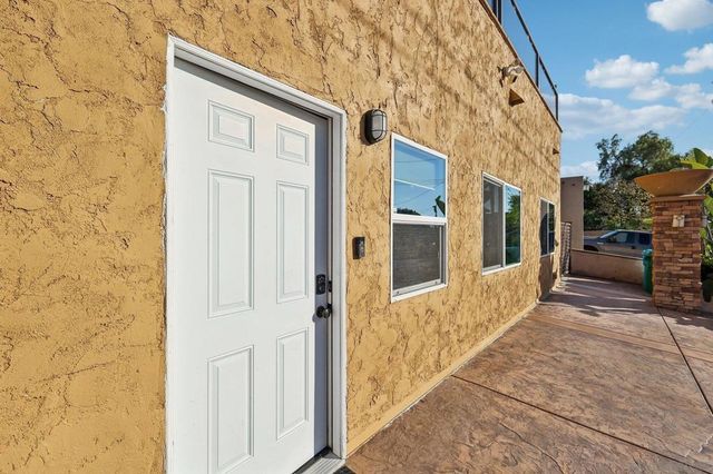 2070 Illion, San Diego, CA 92110