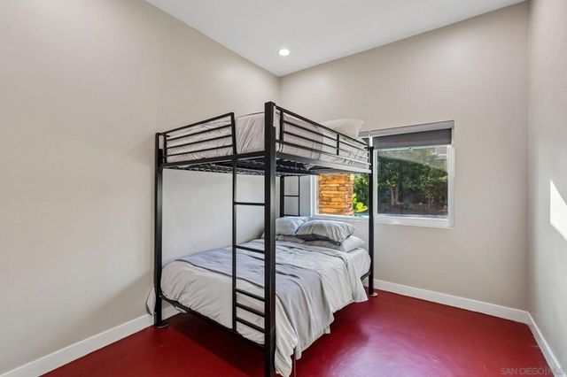 2070 Illion, San Diego, CA 92110