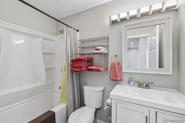 2070 Illion, San Diego, CA 92110