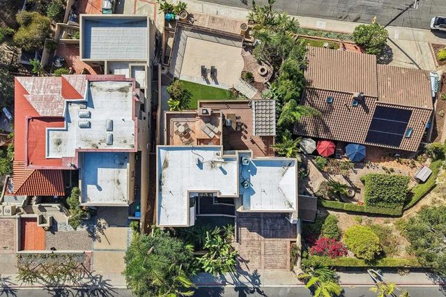 2070 Illion, San Diego, CA 92110