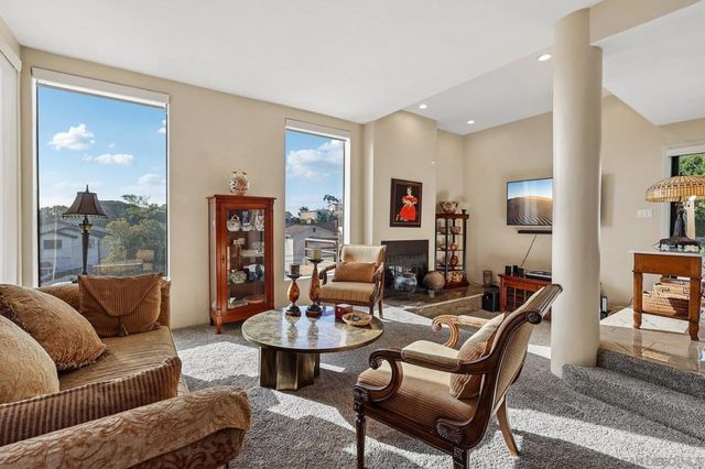 2070 Illion, San Diego, CA 92110