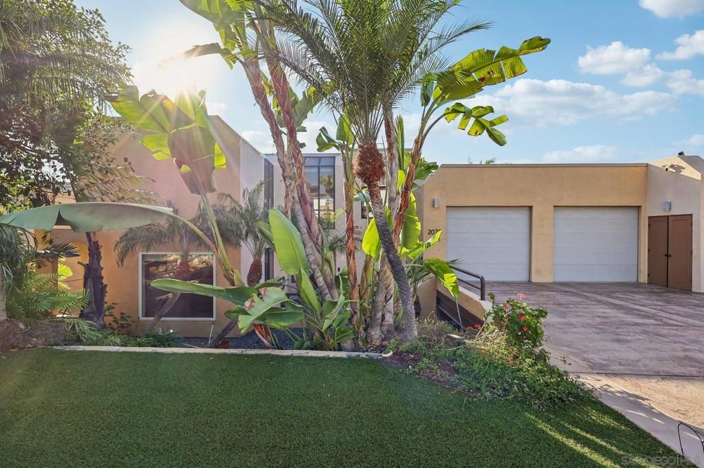2070 Illion, San Diego, CA 92110 — photo 2