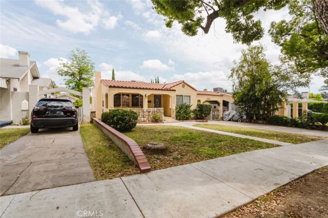 1232 Allen Avenue, Glendale, CA 91201