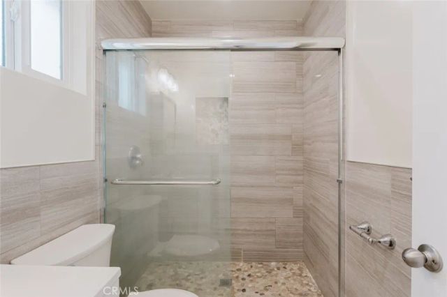 1232 Allen Avenue, Glendale, CA 91201