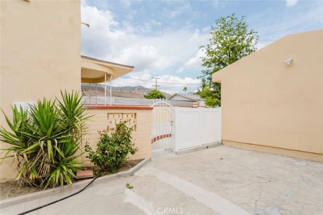 1232 Allen Avenue, Glendale, CA 91201