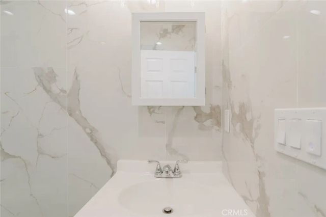 1232 Allen Avenue, Glendale, CA 91201