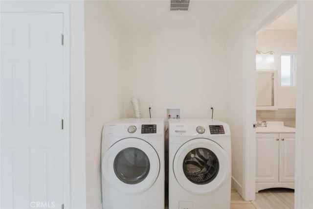 1232 Allen Avenue, Glendale, CA 91201