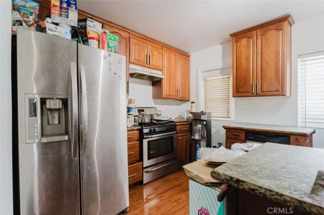 1232 Allen Avenue, Glendale, CA 91201