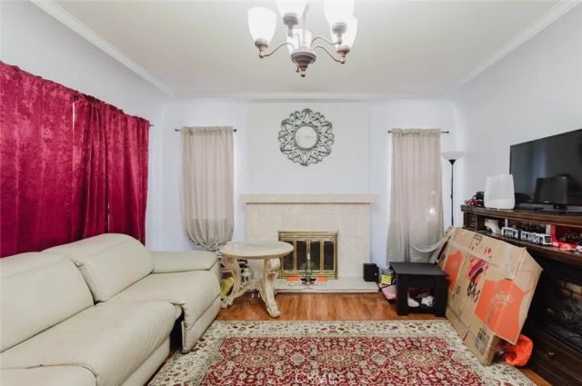 1232 Allen Avenue, Glendale, CA 91201