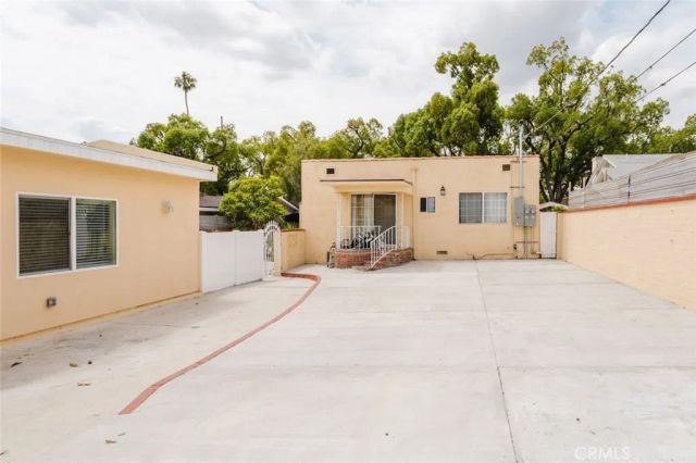 1232 Allen Avenue, Glendale, CA 91201