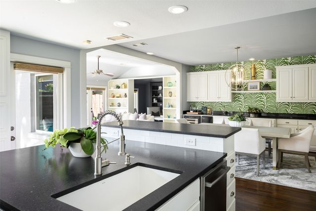 3935 Dunhaven Road, Dallas, TX 75220