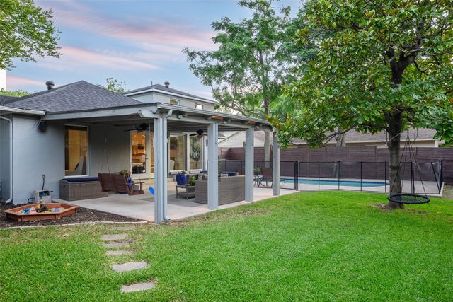 3935 Dunhaven Road, Dallas, TX 75220