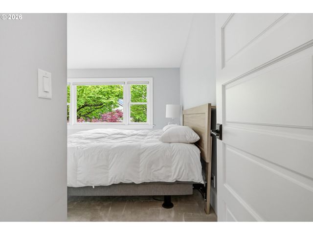 3334 Ne 45TH Ave, Portland, OR 97213