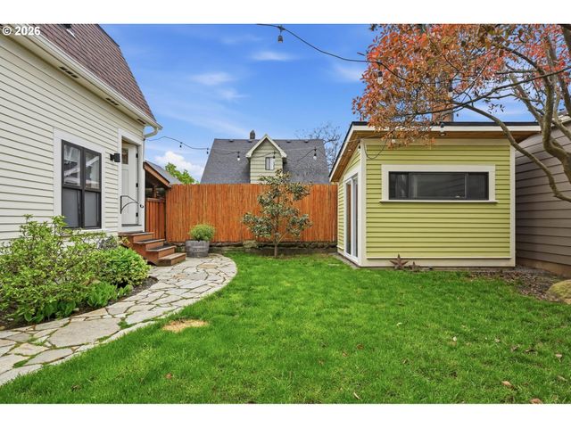 3334 Ne 45TH Ave, Portland, OR 97213