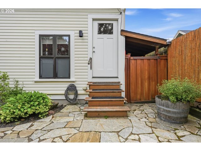 3334 Ne 45TH Ave, Portland, OR 97213