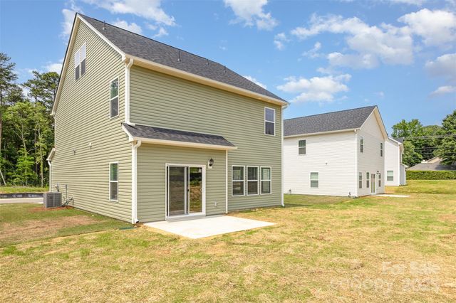 2043 Sadler Woods Lane, Charlotte, NC 28214