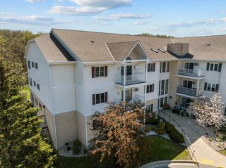 715 Canterberry COURT #301, West Bend, WI 53090