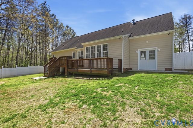 15286 Teman Mill Rd, Beaverdam, VA 23015