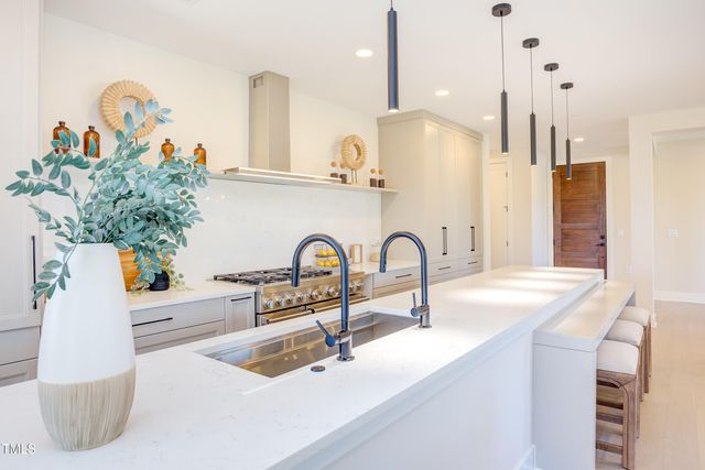 620 N Roxboro Street 24, Durham, NC 27701