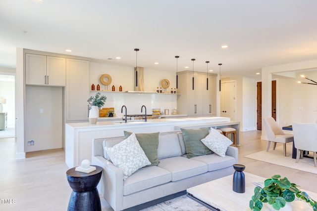 620 N Roxboro Street 24, Durham, NC 27701