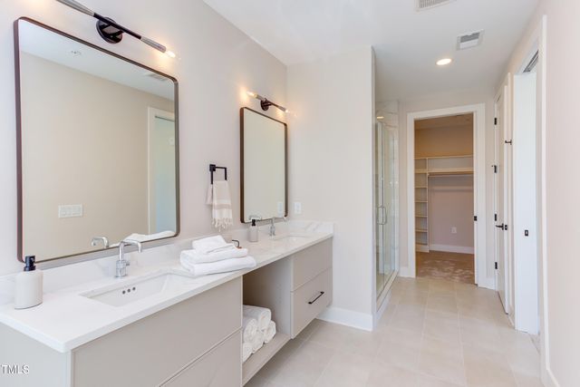 620 N Roxboro Street 24, Durham, NC 27701