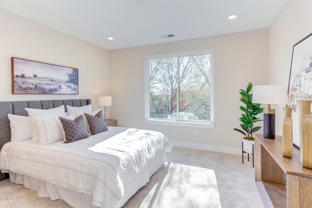 620 N Roxboro Street 24, Durham, NC 27701