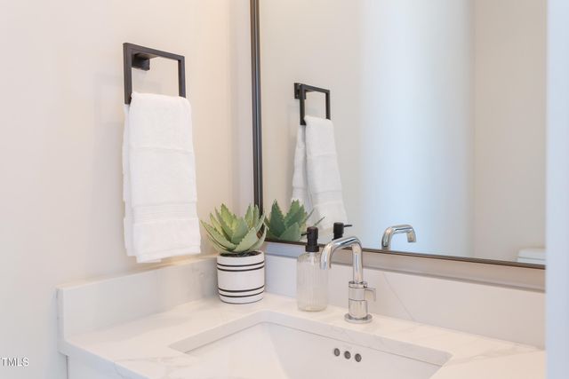 620 N Roxboro Street 24, Durham, NC 27701