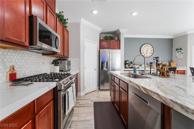 9185 Dutch Oven Court, Las Vegas, NV 89178