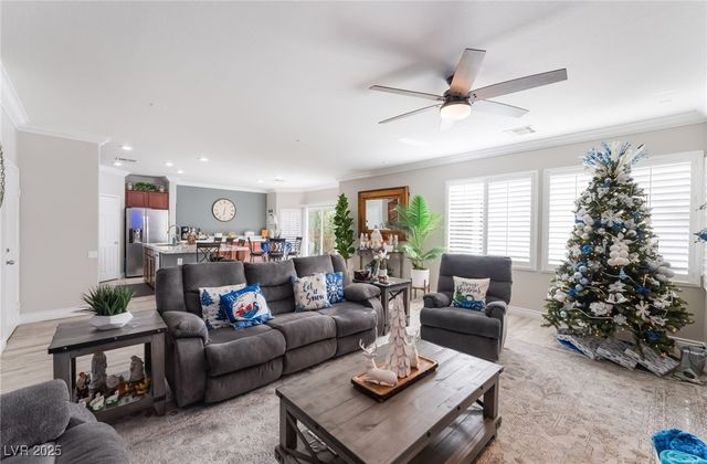 9185 Dutch Oven Court, Las Vegas, NV 89178