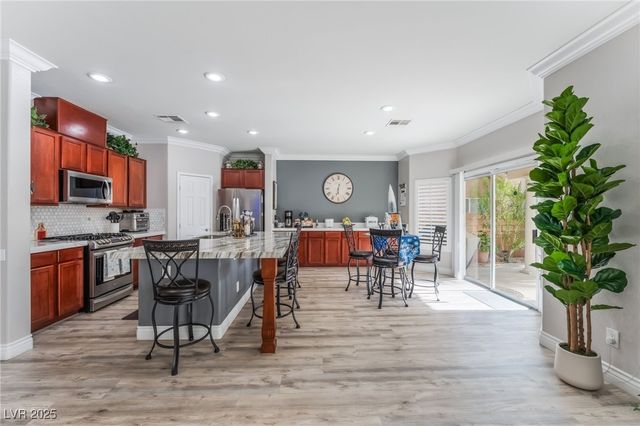 9185 Dutch Oven Court, Las Vegas, NV 89178