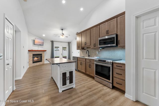 2470 Forest Run Drive, Melbourne, FL 32935