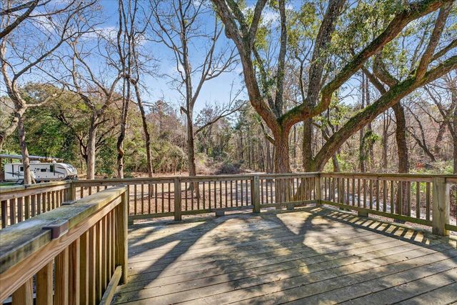 5713 Boone Haven Road, Wadmalaw Island, SC 29487