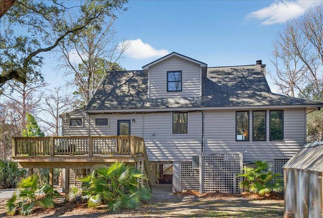 5713 Boone Haven Road, Wadmalaw Island, SC 29487