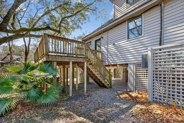5713 Boone Haven Road, Wadmalaw Island, SC 29487