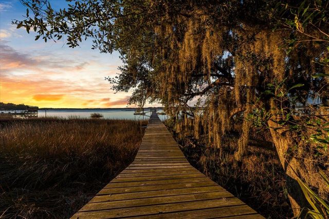 5713 Boone Haven Road, Wadmalaw Island, SC 29487