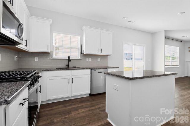 9203 Mackinaw Drive, Gastonia, NC 28056