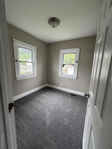 1904 Symes Street, Ferndale, MI 48220