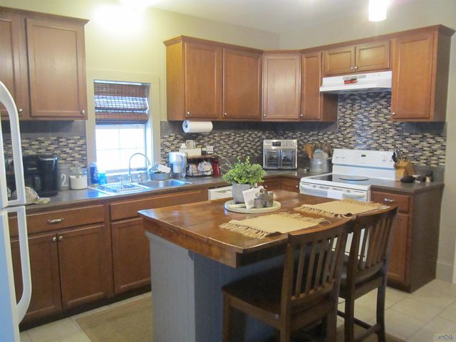 410 South Bayou Drive, Golden Meadow, LA 70357