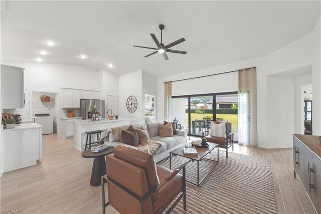 1508 NE 35th ST, Cape Coral, FL 33909