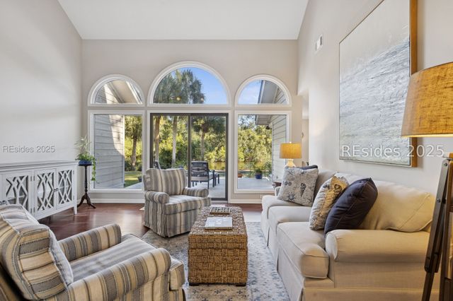 8 Off Shore, Hilton Head Island, SC 29928