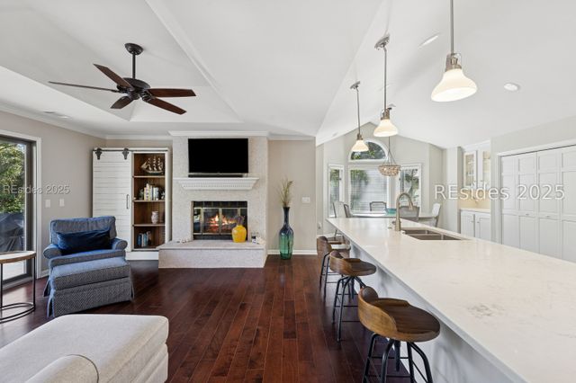 8 Off Shore, Hilton Head Island, SC 29928