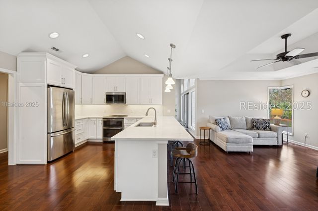 8 Off Shore, Hilton Head Island, SC 29928