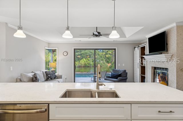 8 Off Shore, Hilton Head Island, SC 29928