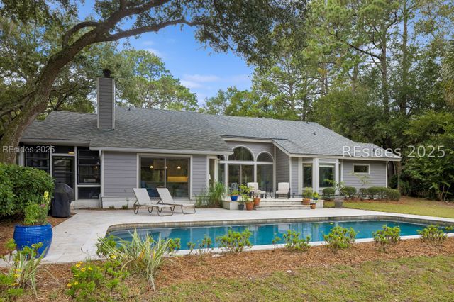 8 Off Shore, Hilton Head Island, SC 29928