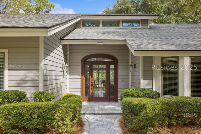 8 Off Shore, Hilton Head Island, SC 29928