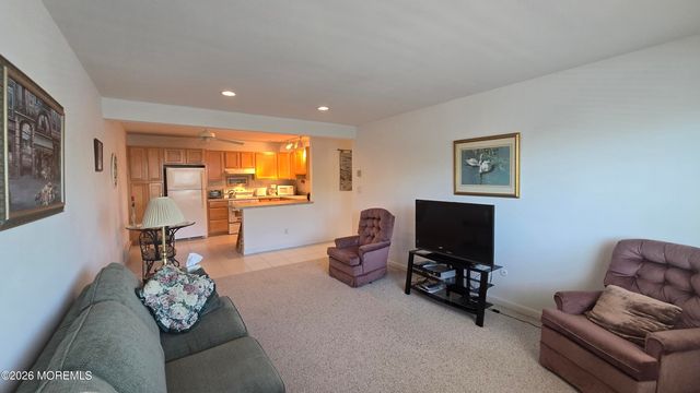 210 5th Avenue 29a, Belmar, NJ 07719