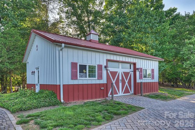 172 Tuckertown Road, New London, NC 28127