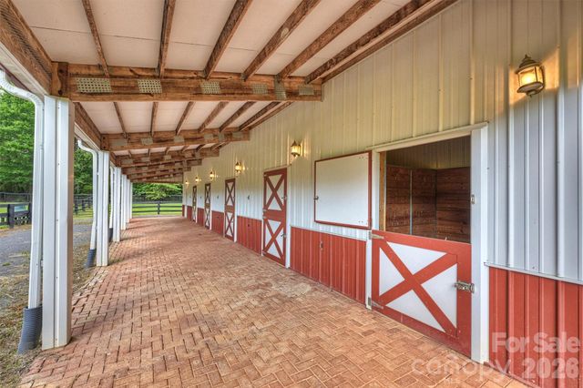 172 Tuckertown Road, New London, NC 28127